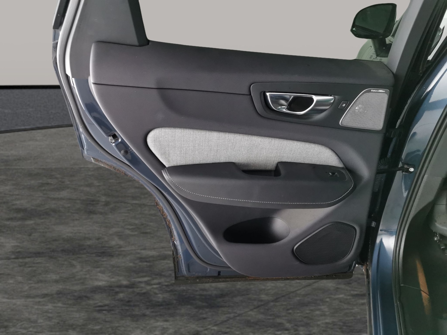 Used Volvo XC60 2022 for sale - 77127922: Photo 32