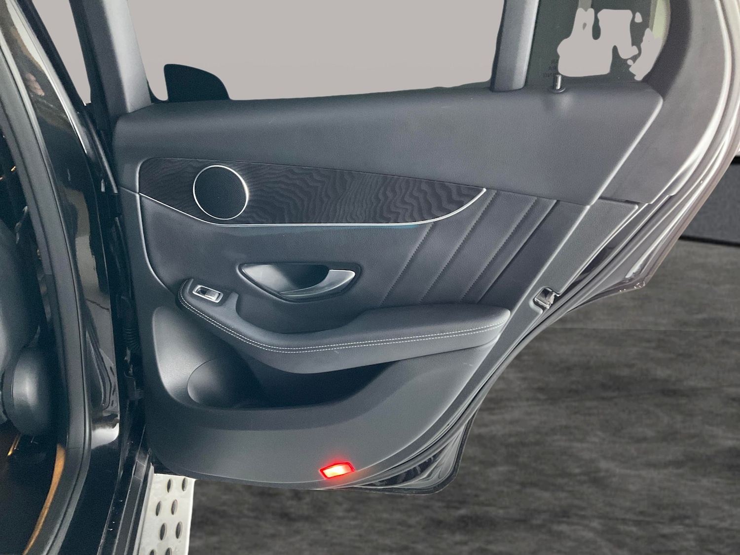 Used Mercedes-Benz GLC 2019 for sale - 76542659: Photo 34