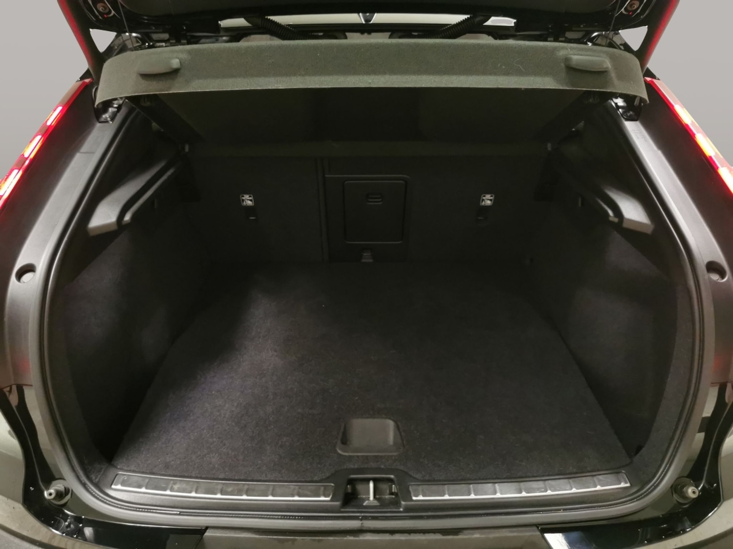 Used Volvo C40 2023 for sale - 78094206: Photo 32