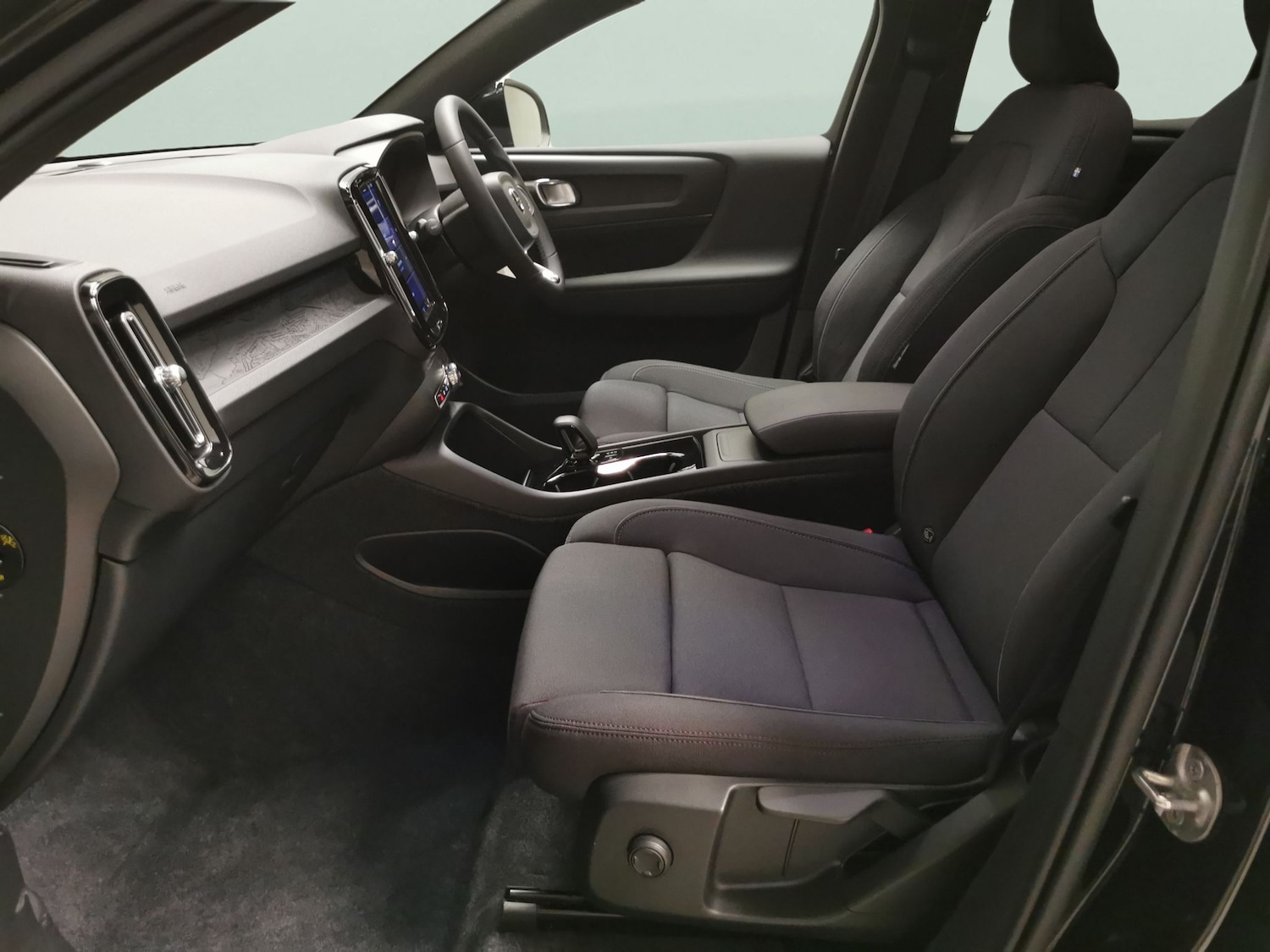 Used Volvo C40 2023 for sale - 78094206: Photo 4