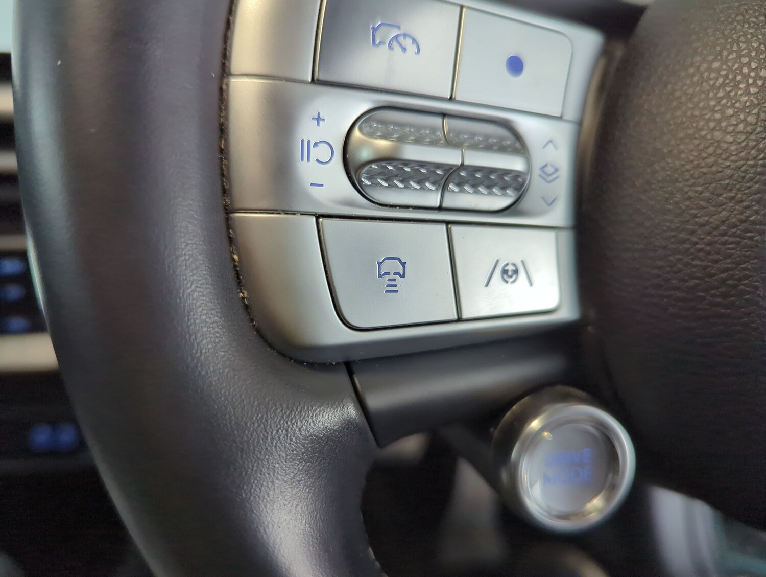 Used Genesis GV60 2022 for sale - 78218459: Photo 25