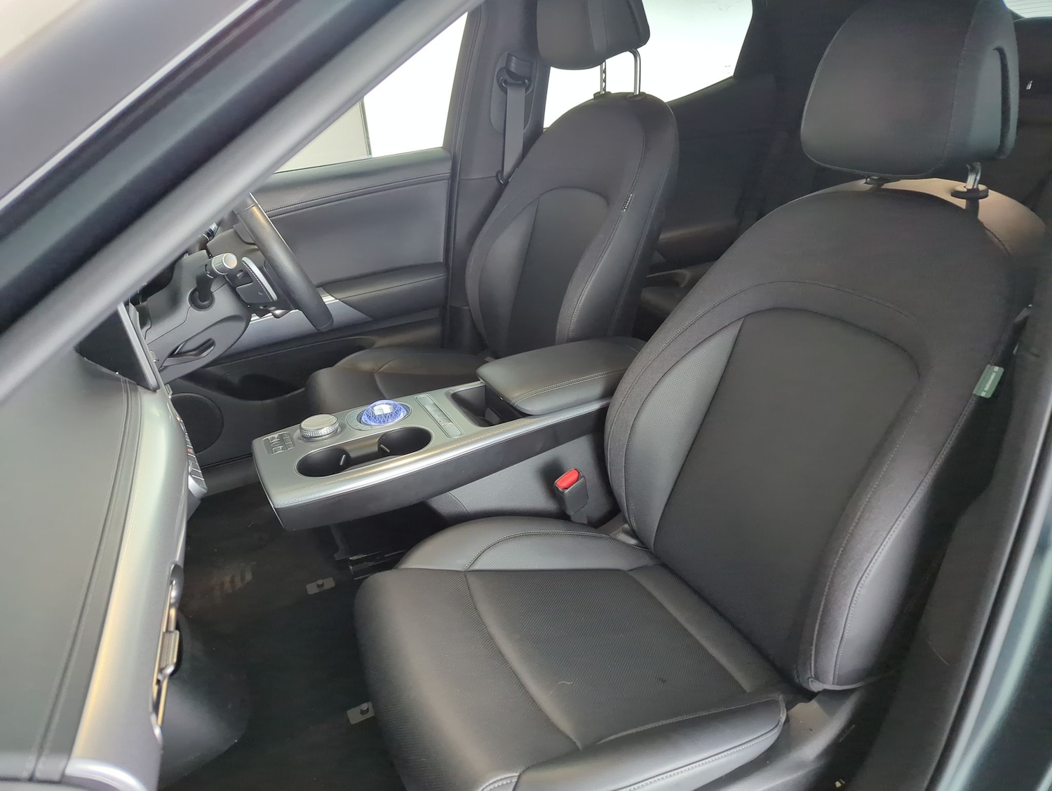 Used Genesis GV60 2022 for sale - 78218459: Photo 6