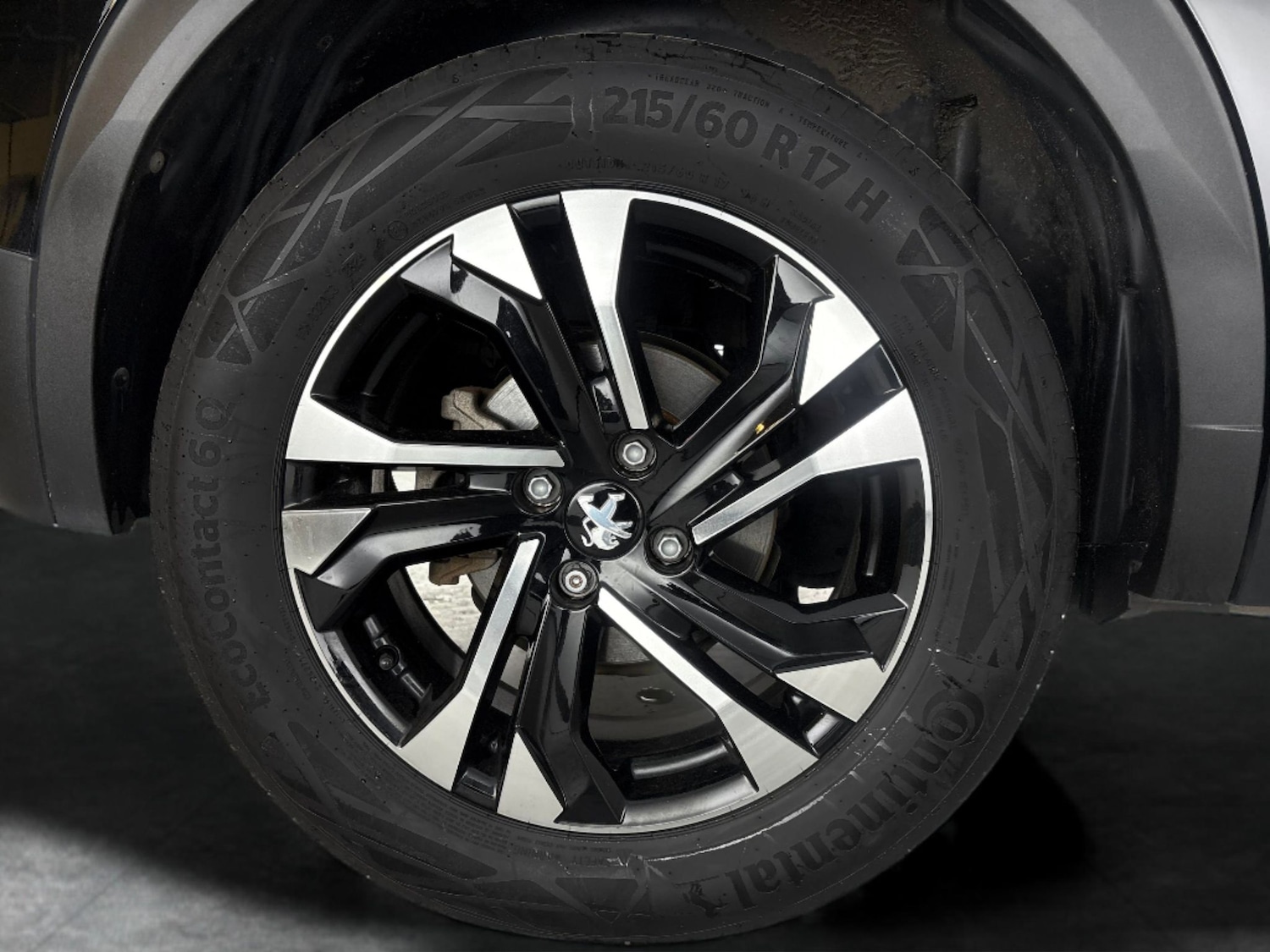 Used Peugeot E-2008 2022 for sale - 77043558: Photo 24