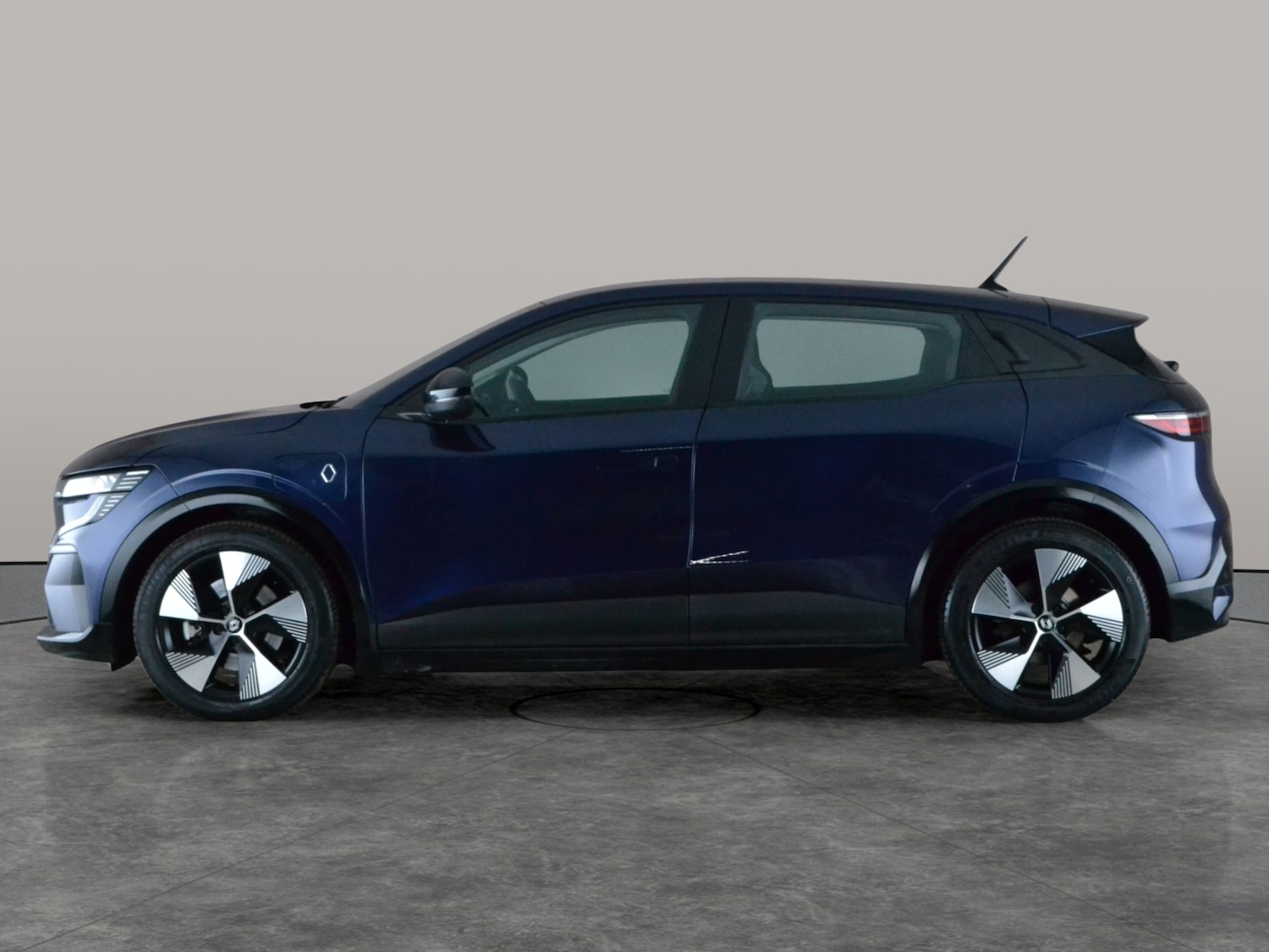 Used Renault Megane E Tech 2023 for sale - 77827135: Photo 11