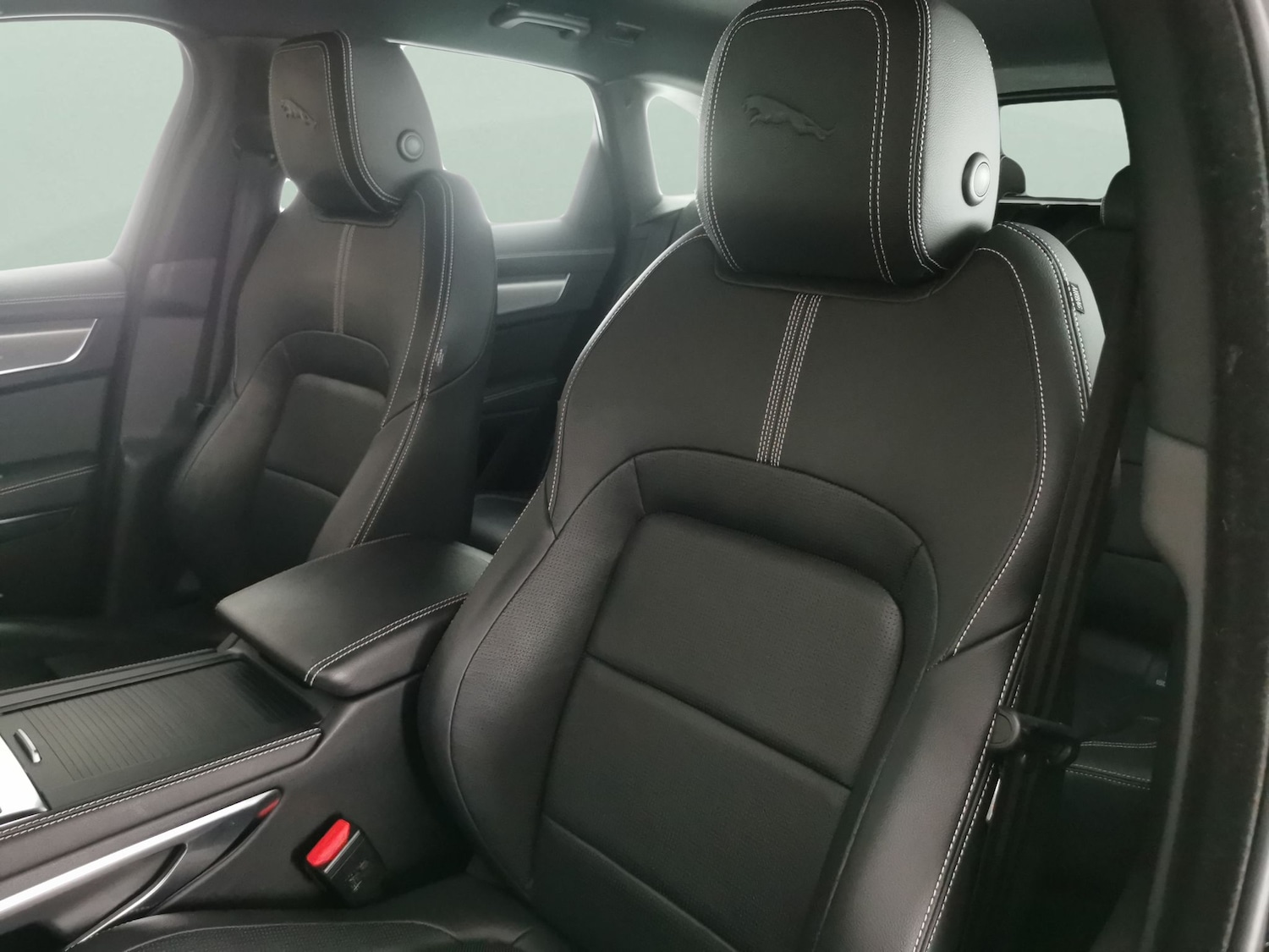 Used Jaguar F-Pace 2022 for sale - 78149422: Photo 6