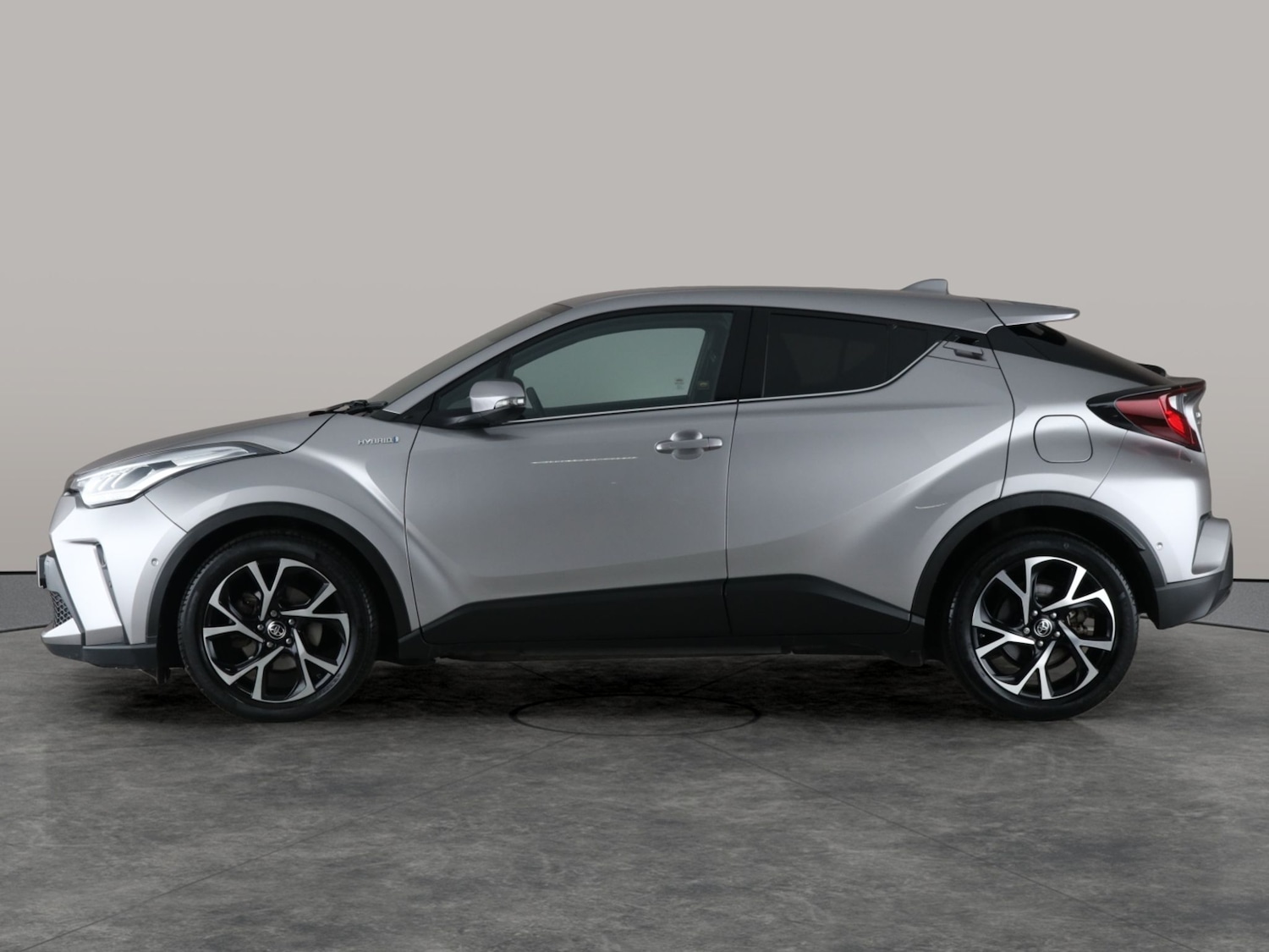 Used Toyota C-HR 2021 for sale - 76593898: Photo 14