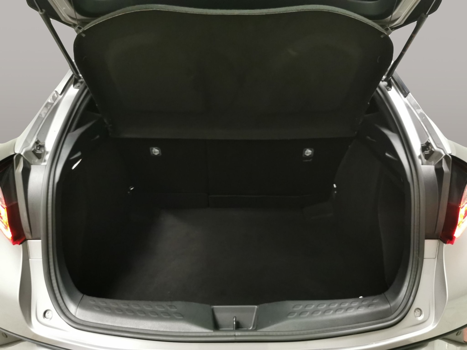 Used Toyota C-HR 2021 for sale - 76593898: Photo 34