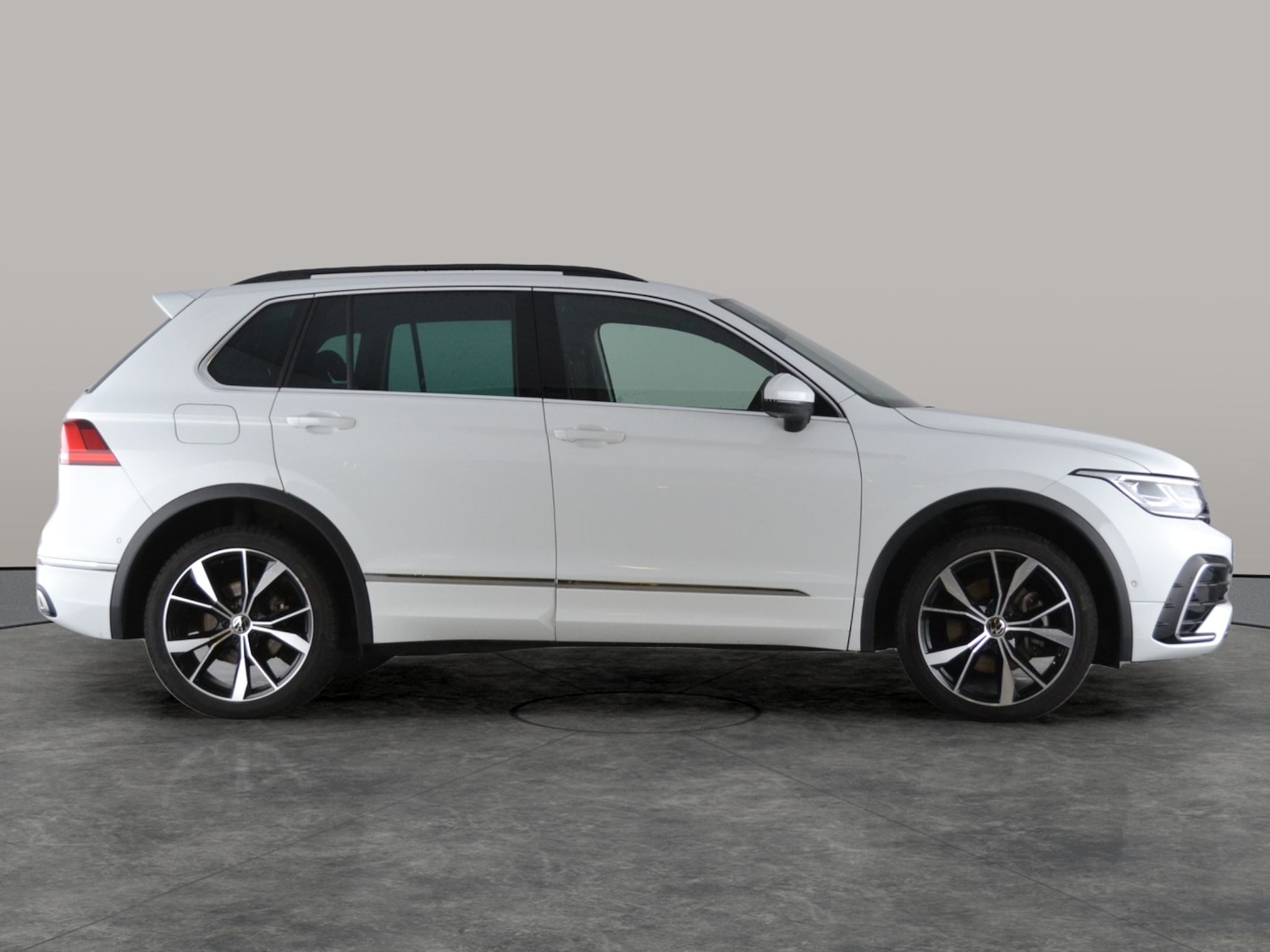Used Volkswagen Tiguan 2023 for sale - 76707078: Photo 10