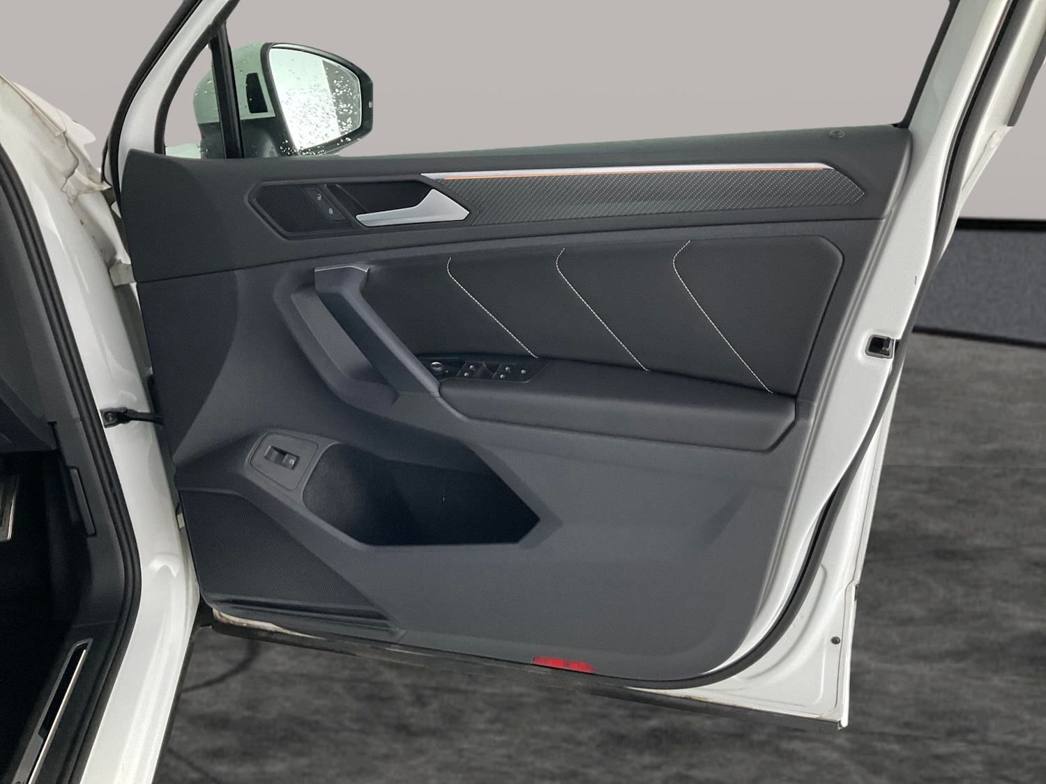 Used Volkswagen Tiguan 2023 for sale - 76707078: Photo 32