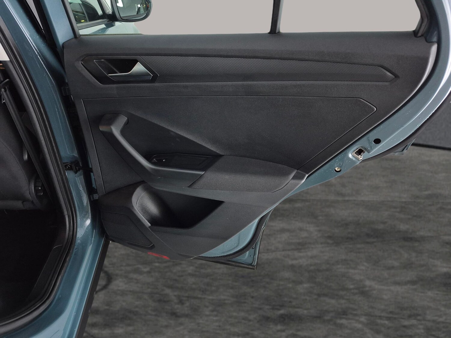 Used Volkswagen T-Roc for sale - 77902106: Photo 26