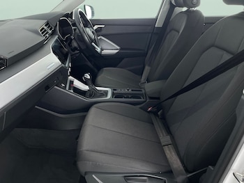 Used Audi Q3 2022 for sale - 76492014: Photo