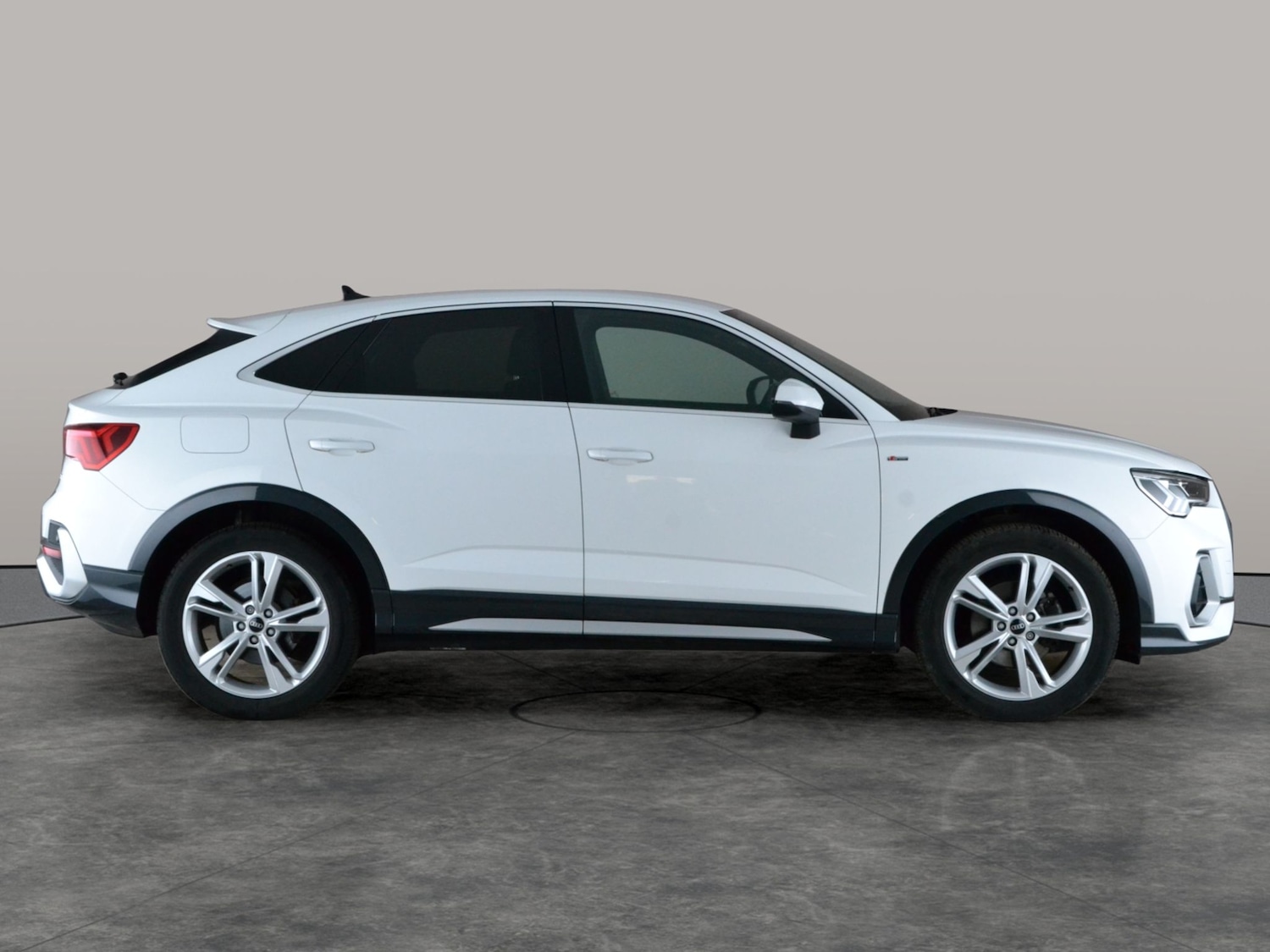 Used Audi Q3 2021 for sale - 78000960: Photo 9