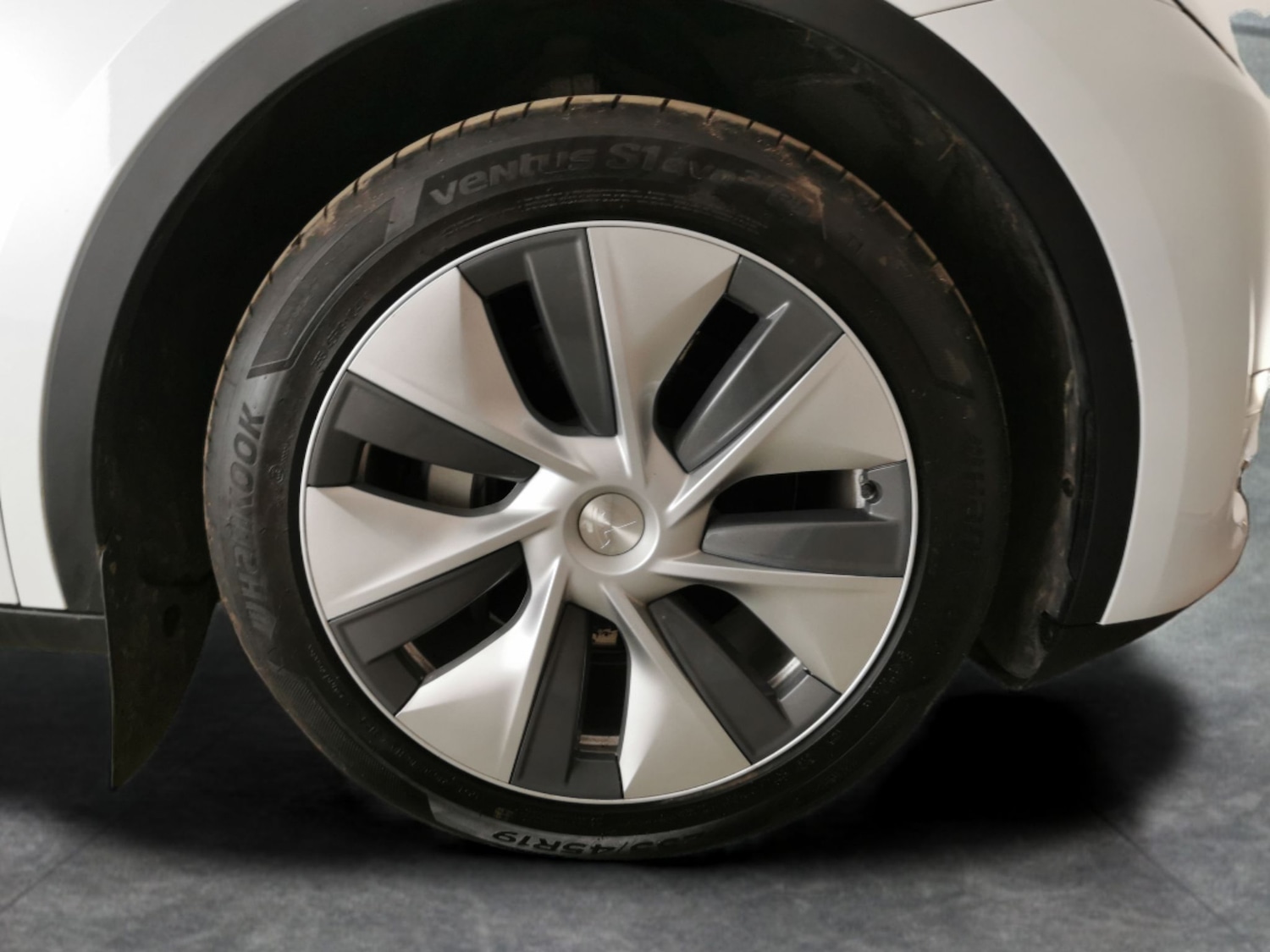 Used Tesla Model Y 2023 for sale - 77995496: Photo 24