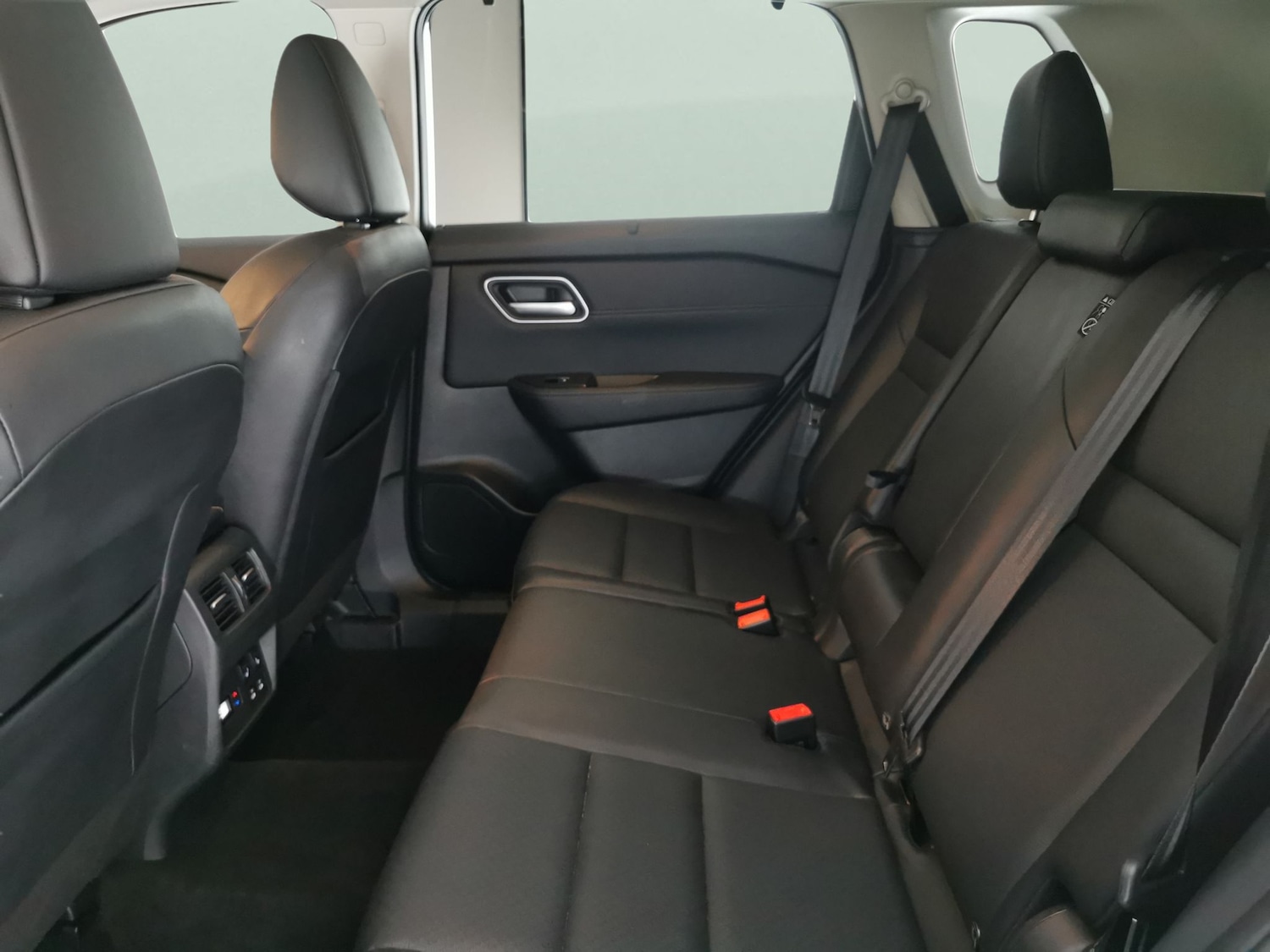 Used Nissan X-Trail 2024 for sale - 76842453: Photo 32