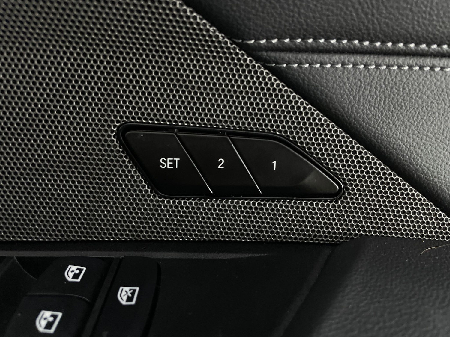 Used BMW i4 2022 for sale - 76960576: Photo 18