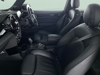 Used MINI Hatch 2023 for sale - 77591155: Photo