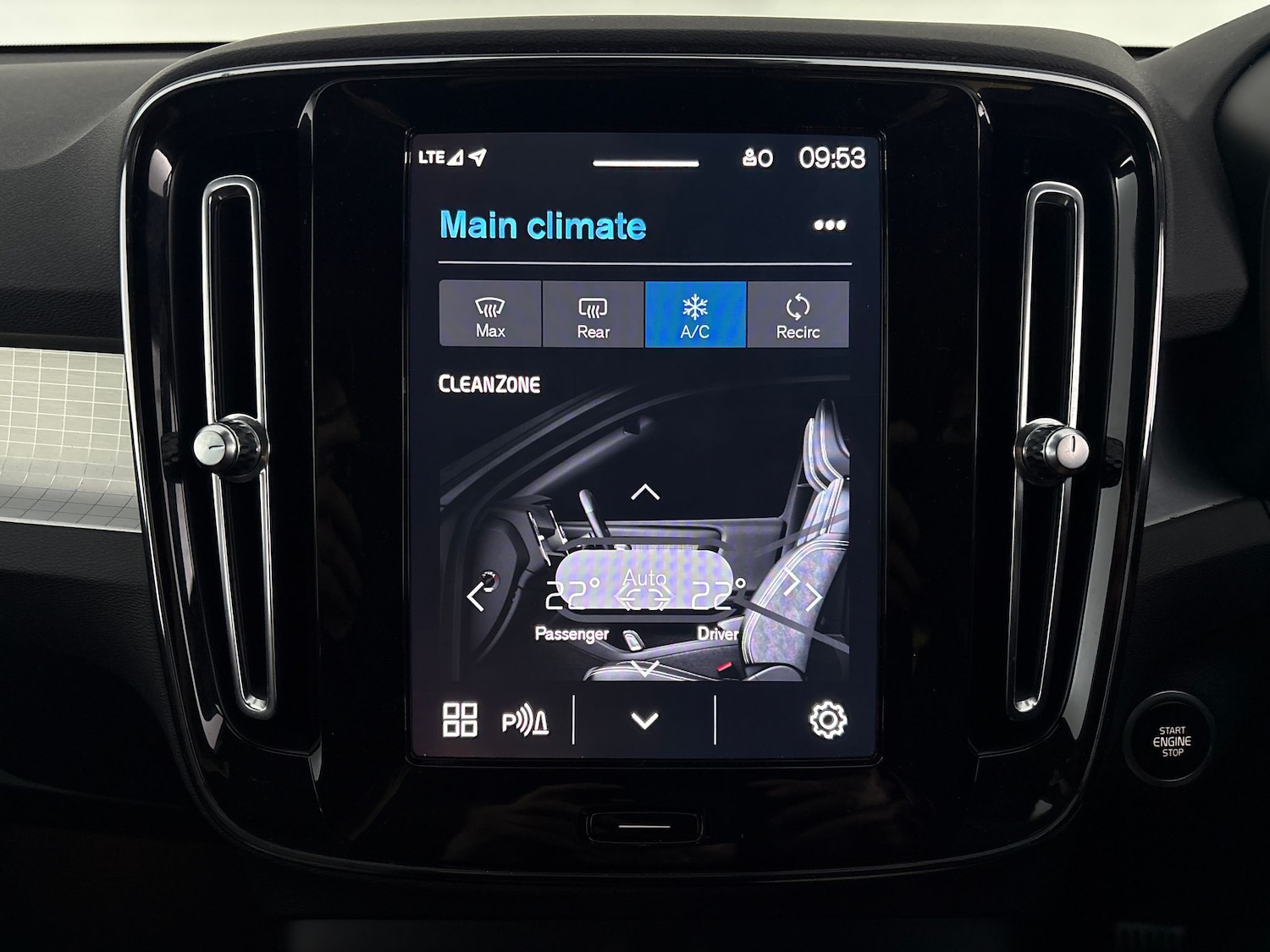 Used Volvo XC40 2022 for sale - 76588967: Photo 19