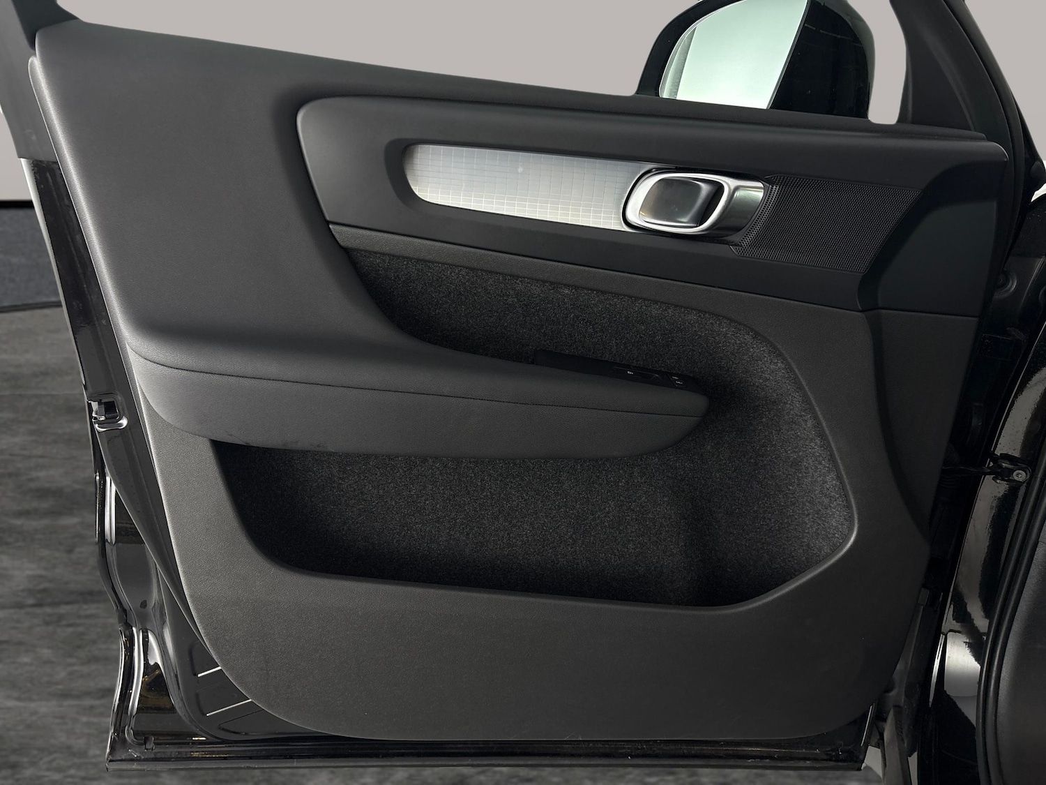 Used Volvo XC40 2022 for sale - 76588967: Photo 31