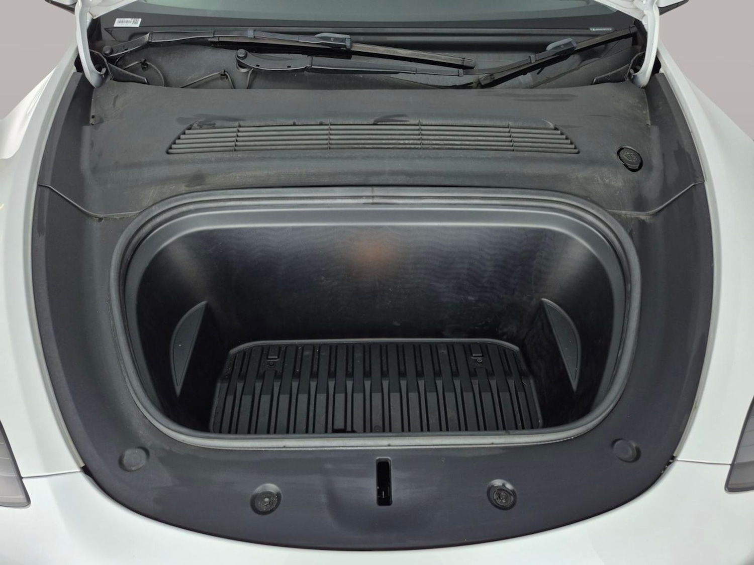 Used Tesla Model Y 2023 for sale - 77679214: Photo 44