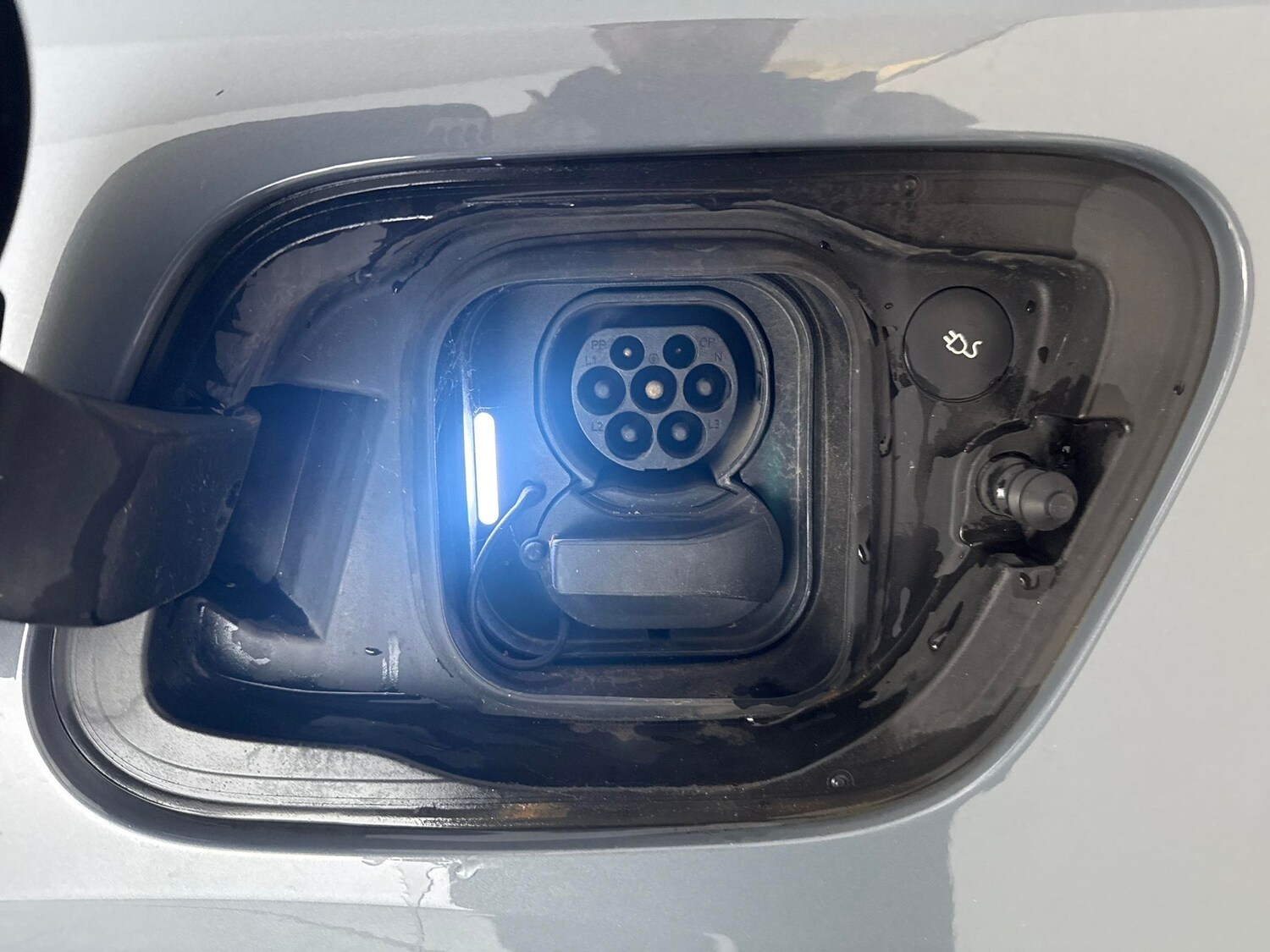 Used Volvo XC40 2023 for sale - 77443155: Photo 31