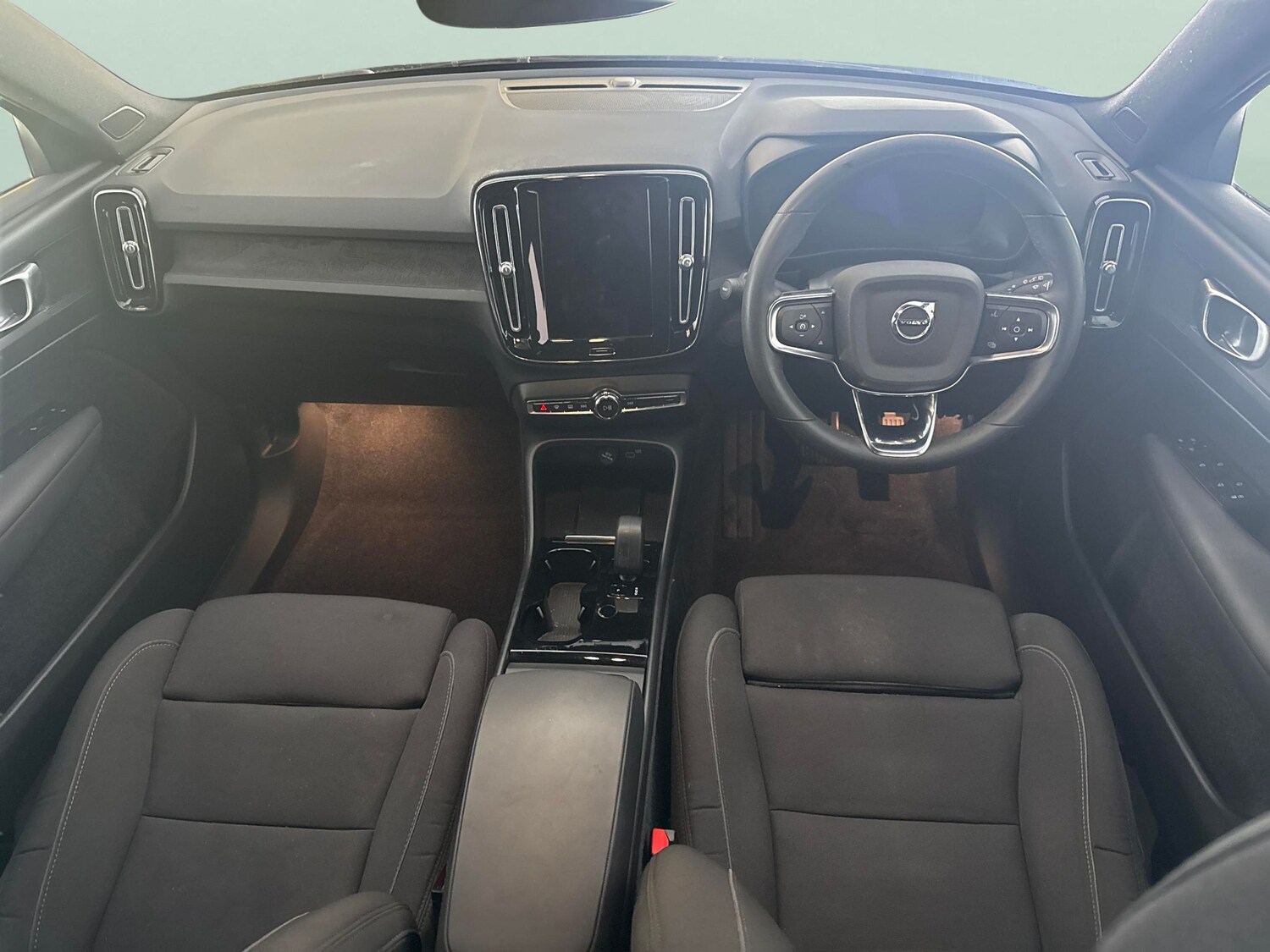 Used Volvo XC40 2023 for sale - 77443155: Photo 6