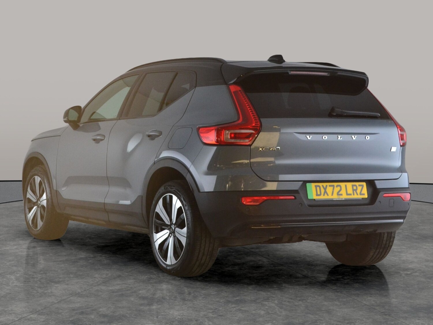Used Volvo XC40 2023 for sale - 77443155: Photo 7