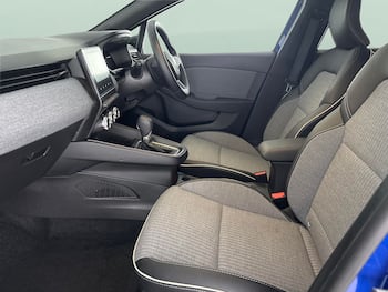 Used Renault Clio 2023 for sale - 79679659: Photo
