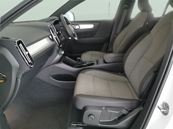 Used Volvo XC40 2024 for sale - 77255647: Photo