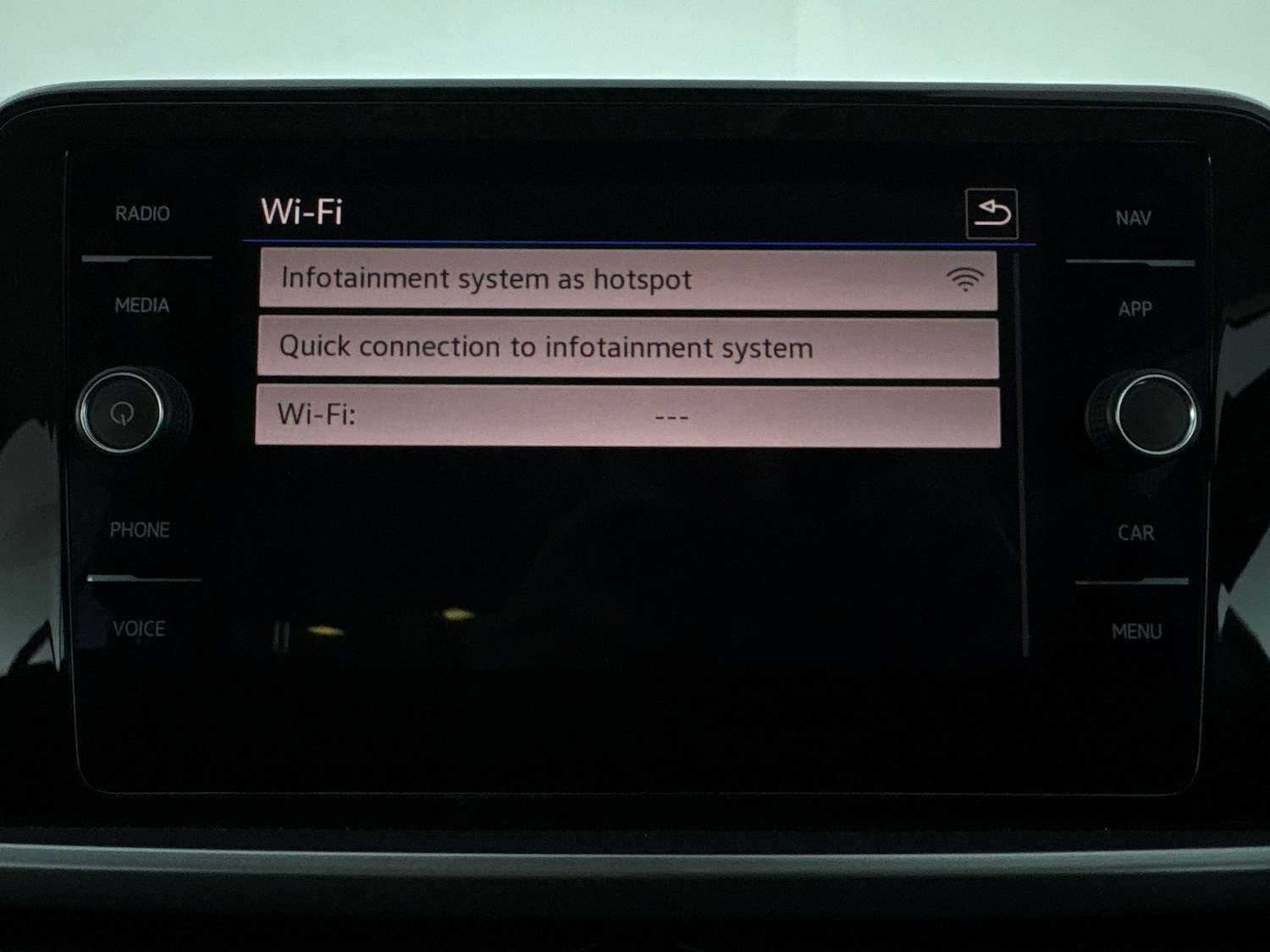 Used Volkswagen T-Roc 2023 for sale - 76525990: Photo 17