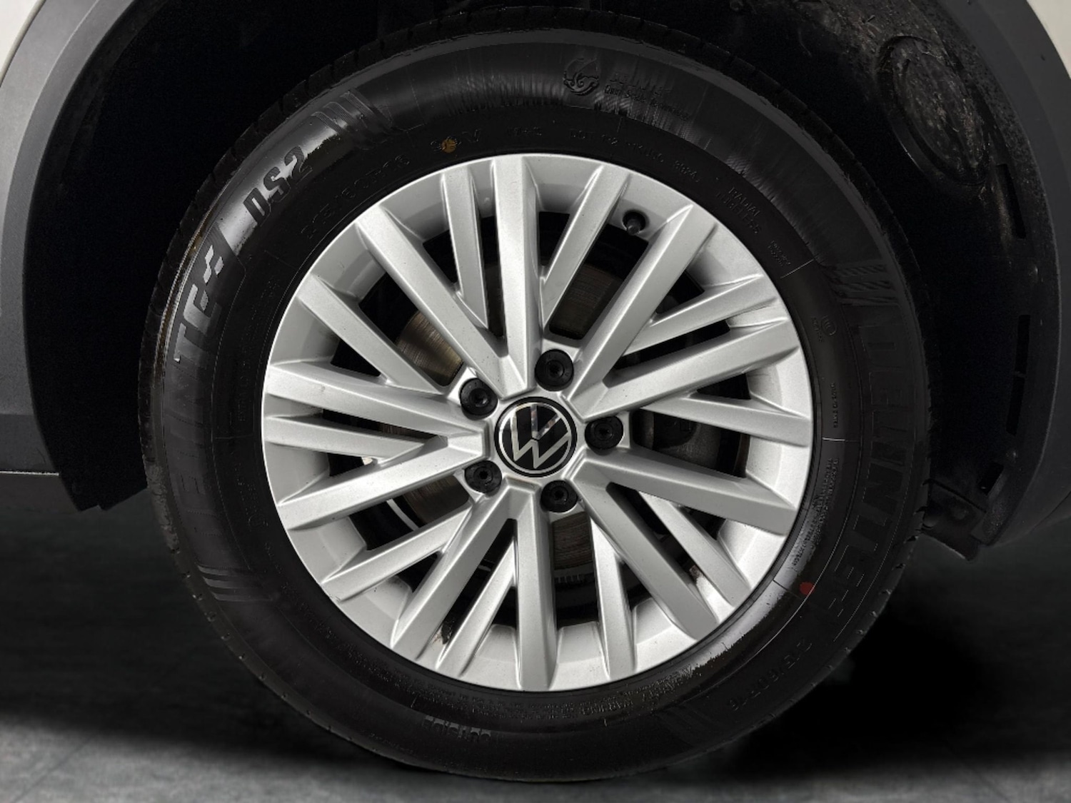 Used Volkswagen T-Roc 2023 for sale - 76525990: Photo 24