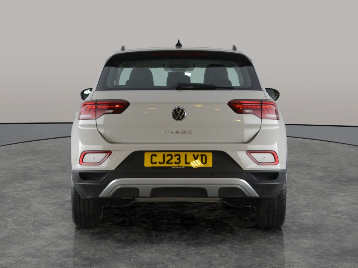 Used Volkswagen T-Roc 2023 for sale - 76525990: Photo 8