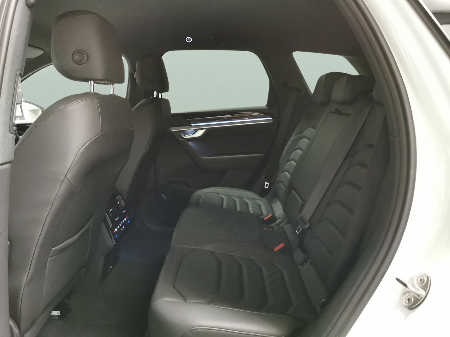 Used Volkswagen Touareg 2022 for sale - 78140019: Photo 24