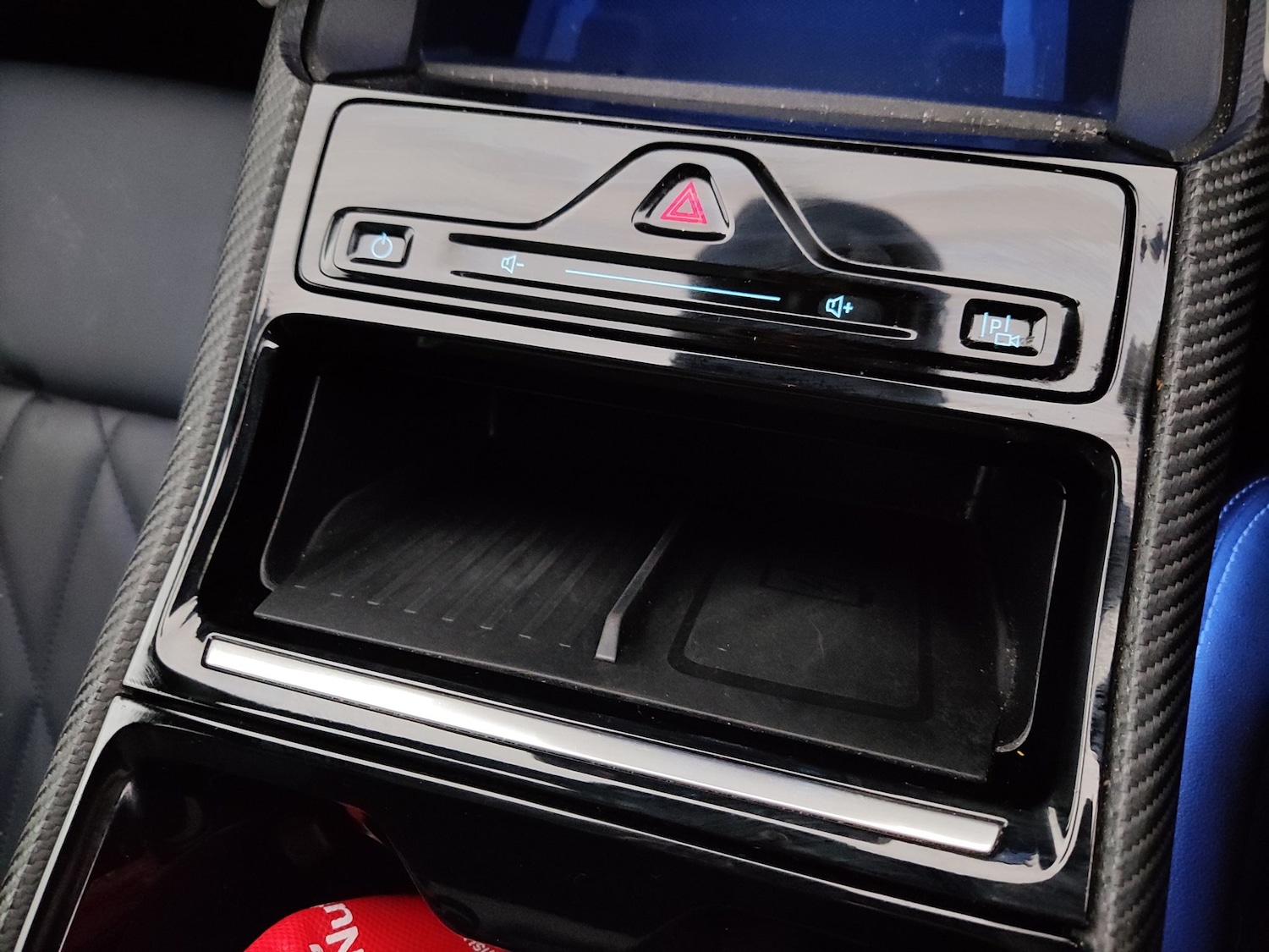 Used Ford Explorer 2024 for sale - 78210997: Photo 28