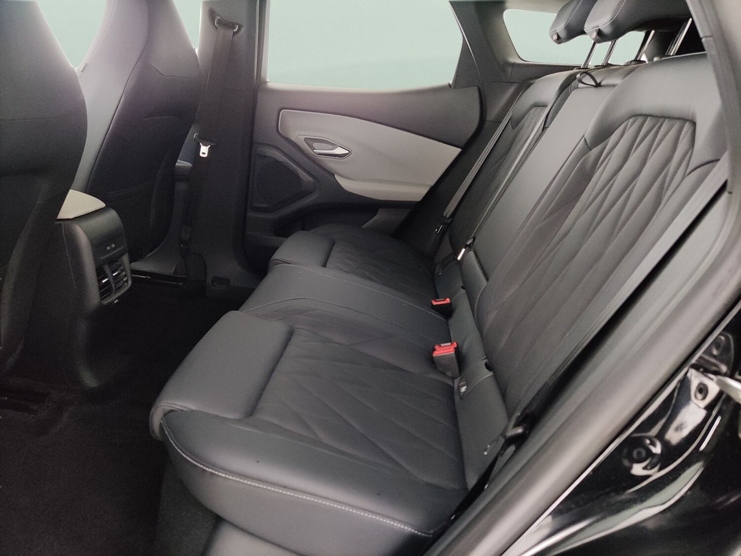 Used Ford Explorer 2024 for sale - 78210997: Photo 35