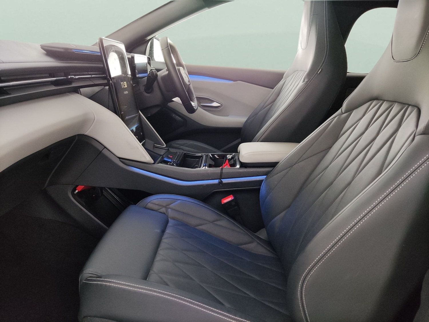 Used Ford Explorer 2024 for sale - 78210997: Photo 4