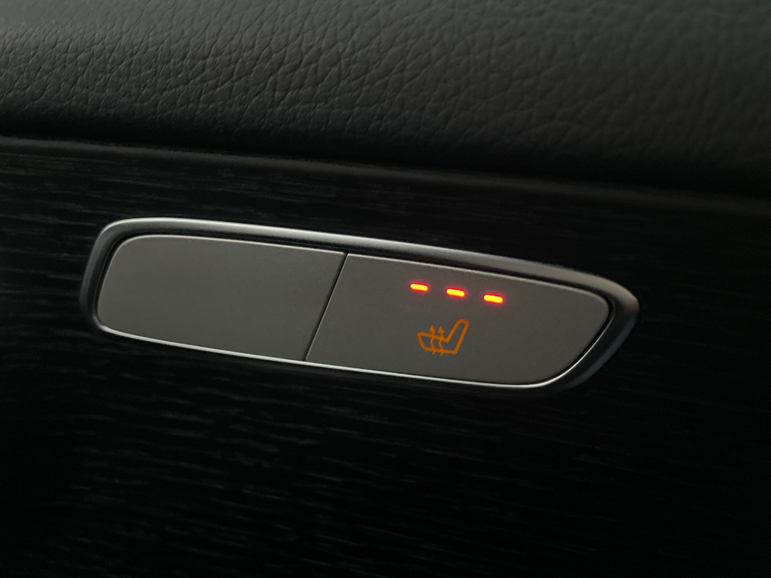 Used Mercedes-Benz GLC 2020 for sale - 76684698: Photo 23