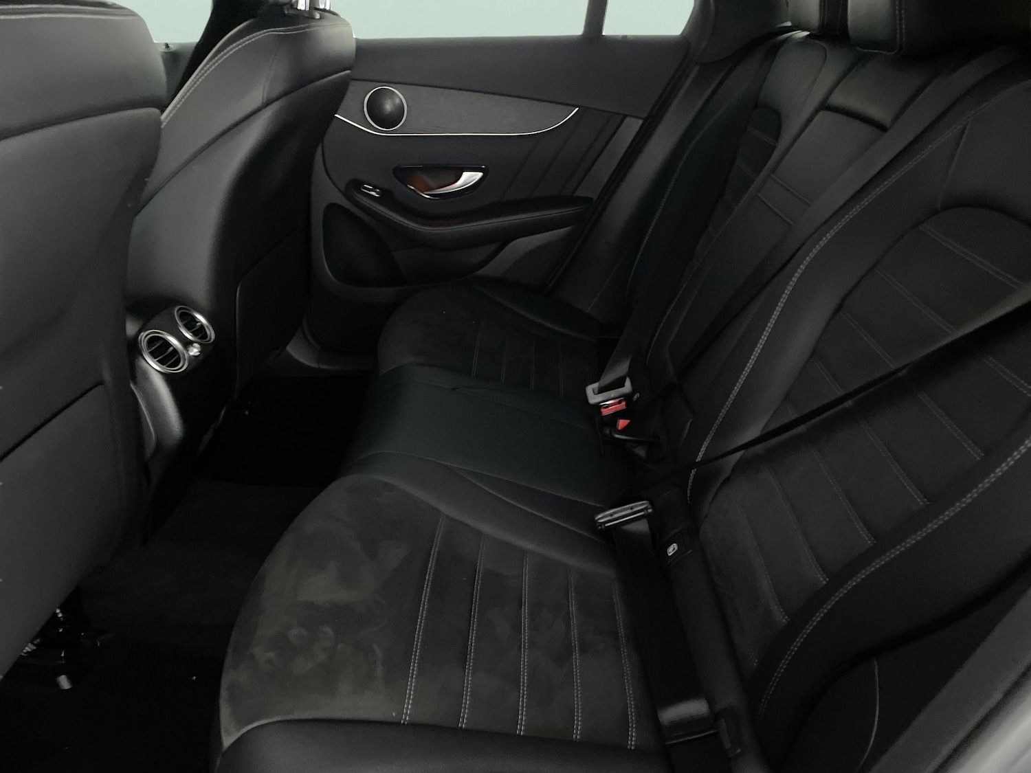 Used Mercedes-Benz GLC 2020 for sale - 76684698: Photo 29