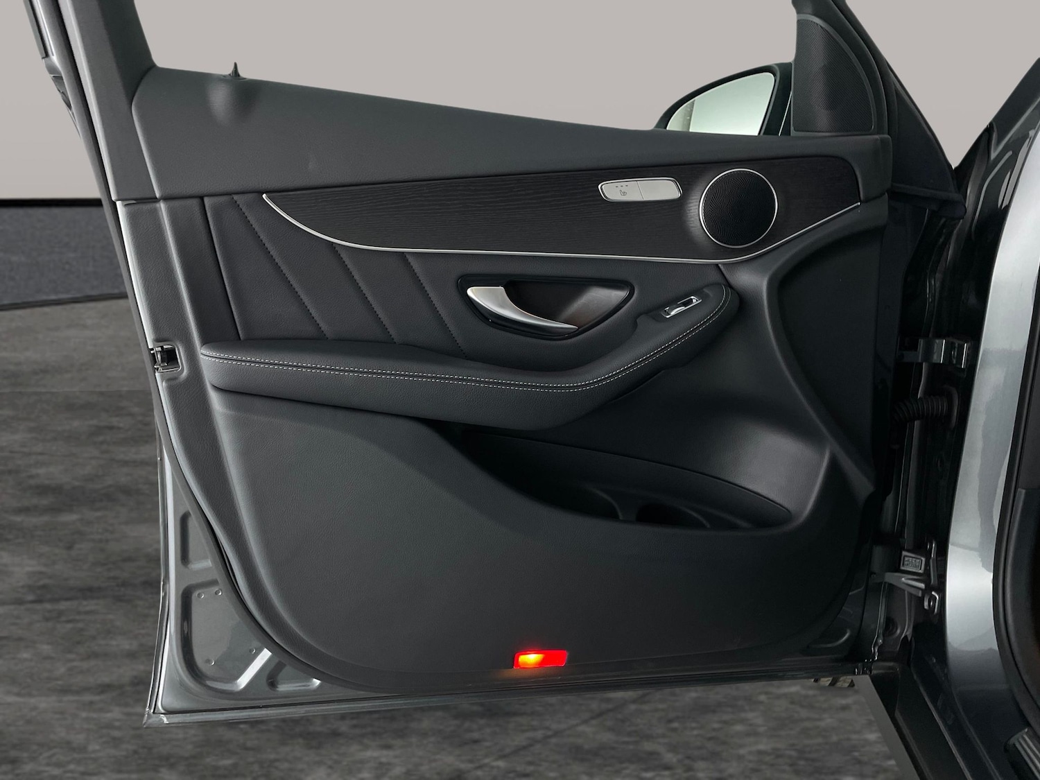 Used Mercedes-Benz GLC 2020 for sale - 76684698: Photo 30