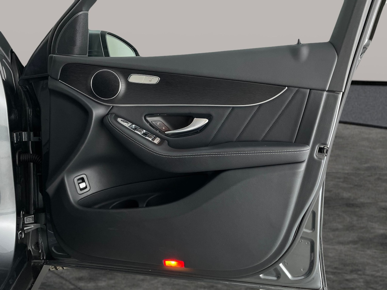 Used Mercedes-Benz GLC 2020 for sale - 76684698: Photo 33