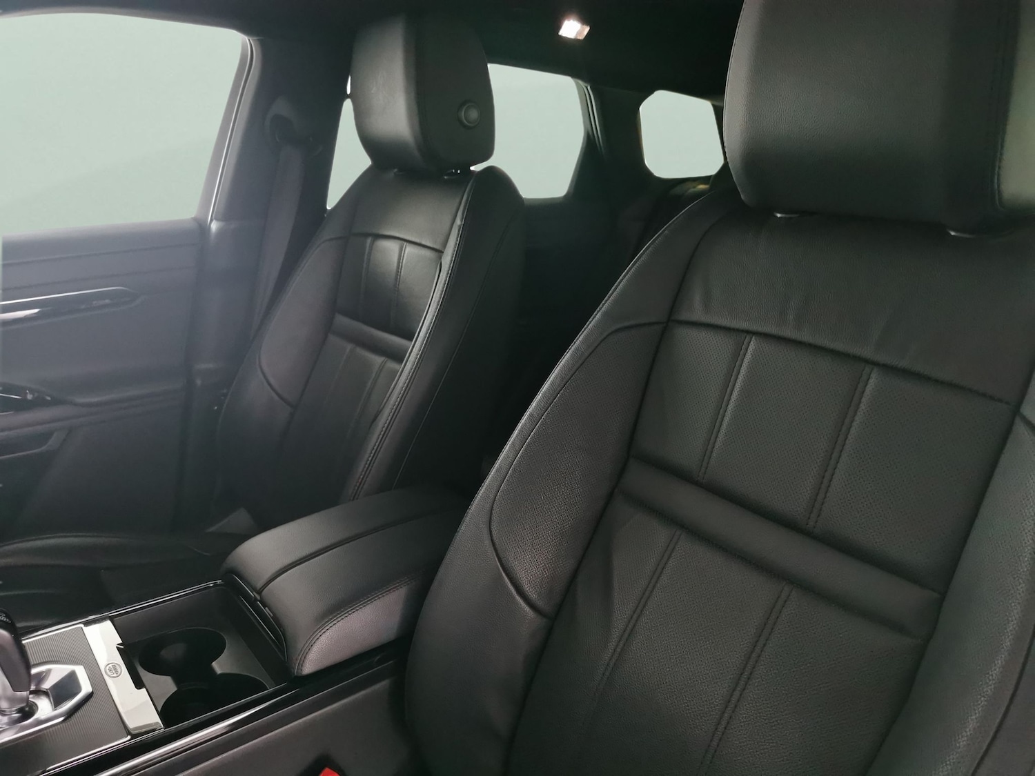 Used Land Rover Range Rover Evoque 2021 for sale - 77404367: Photo 6