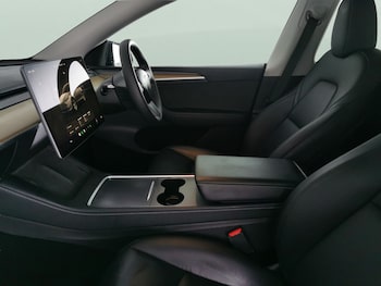 Used Tesla Model Y 2022 for sale - 76980628: Photo