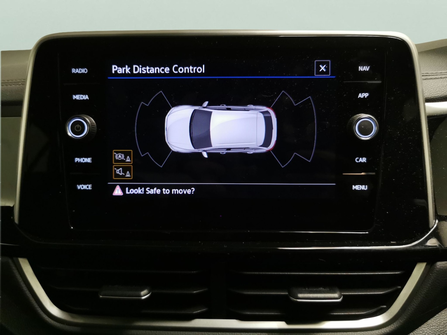 Used Volkswagen T-Roc 2023 for sale - 77054395: Photo 15