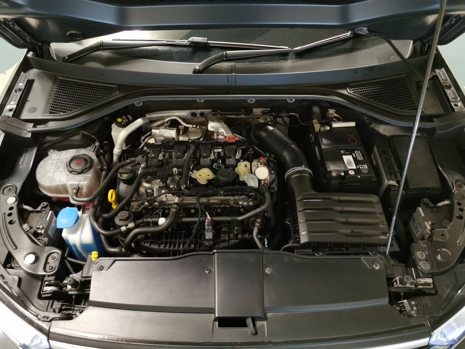 Used Volkswagen T-Roc 2023 for sale - 77054395: Photo 29