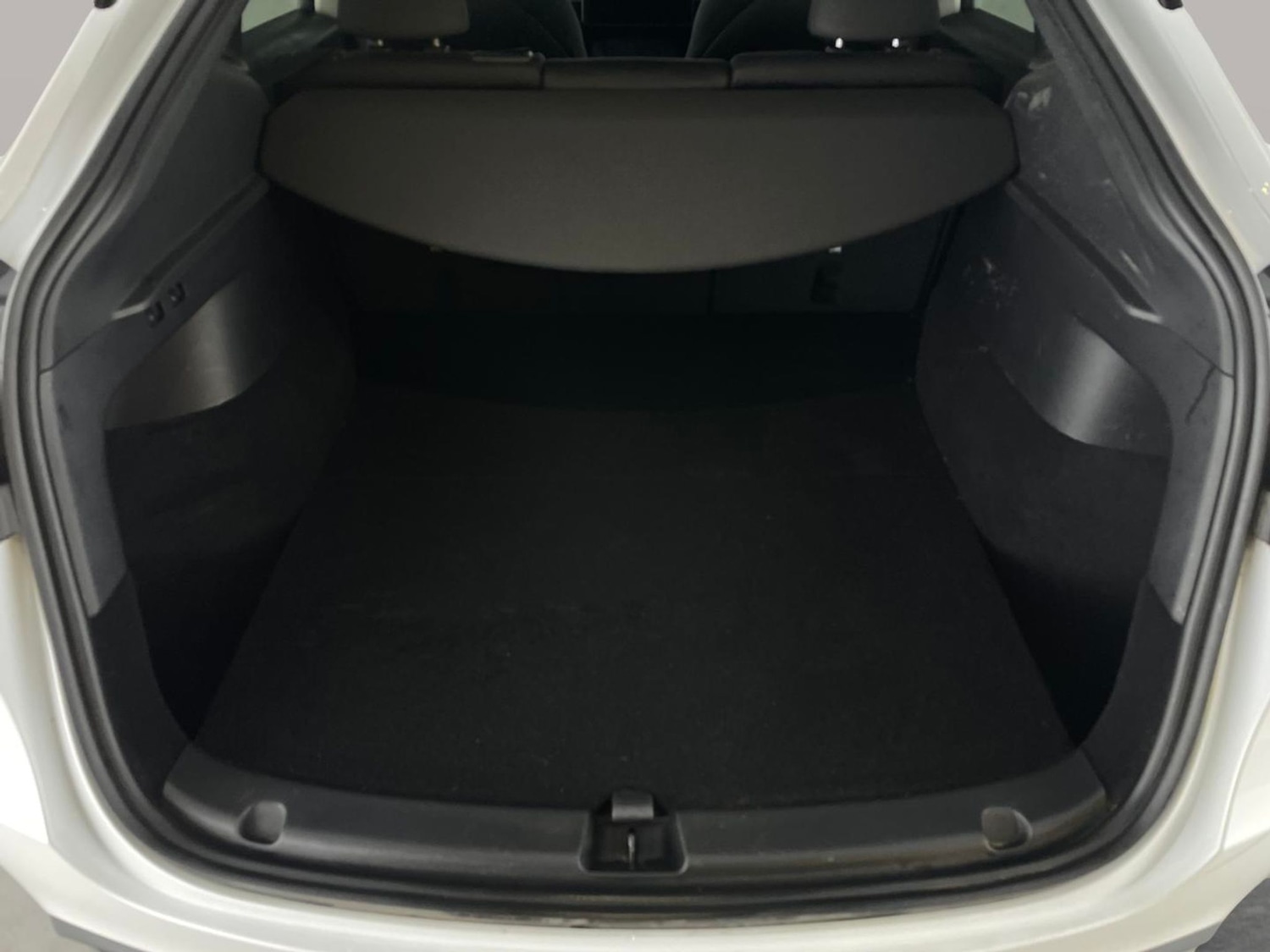 Used Tesla Model Y 2024 for sale - 77775987: Photo 42