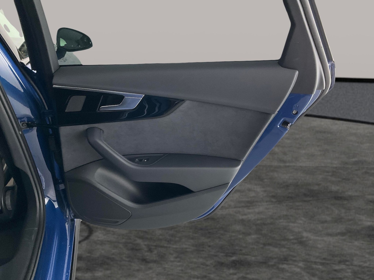 Used Audi A4 Avant 2023 for sale - 76821881: Photo 33