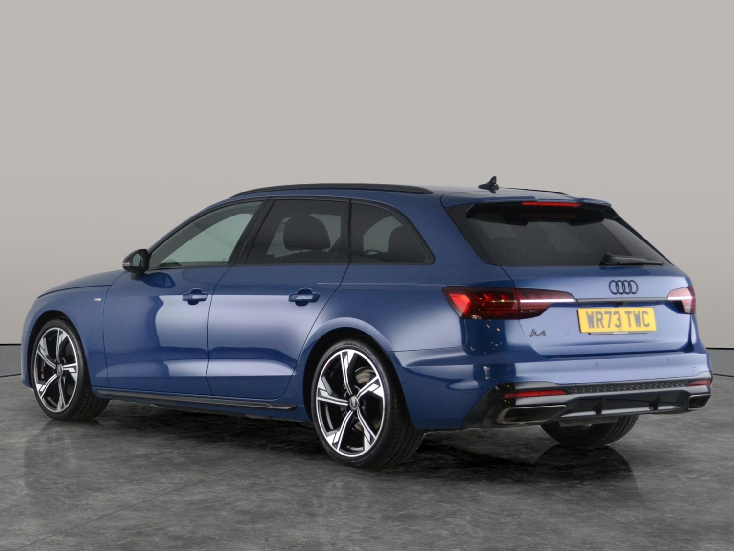 Used Audi A4 Avant 2023 for sale - 76821881: Photo 8