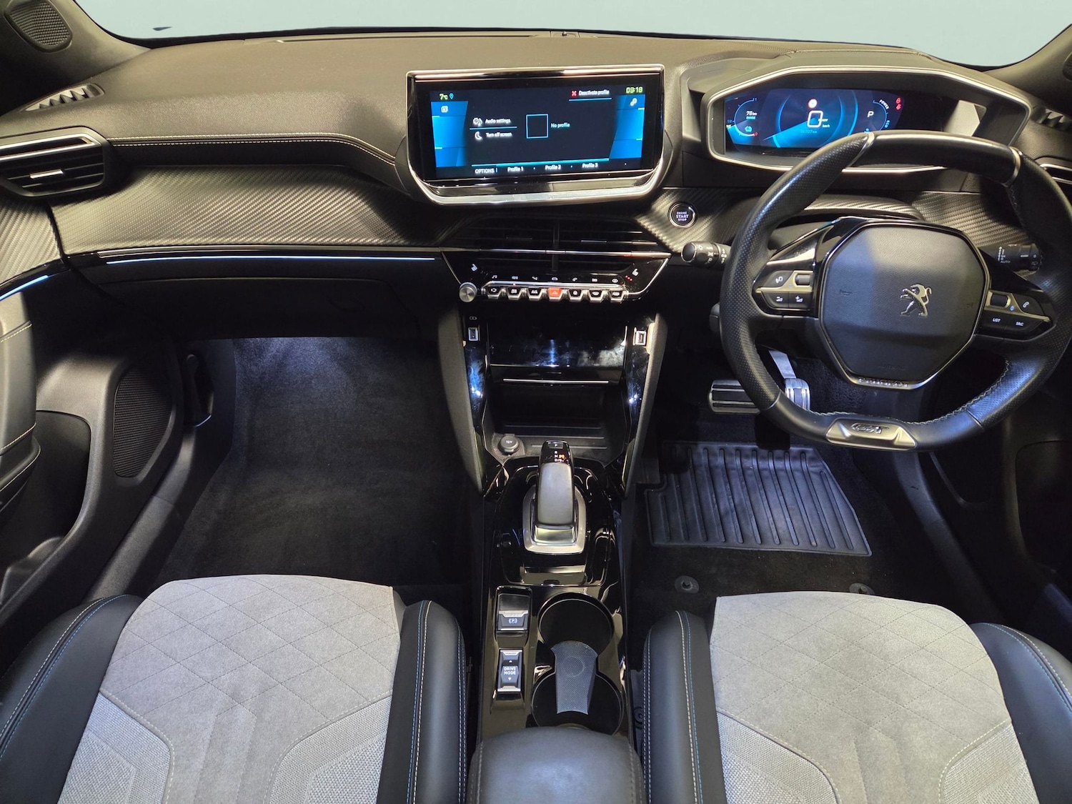 Used Peugeot 2008 2021 for sale - 77675969: Photo 8