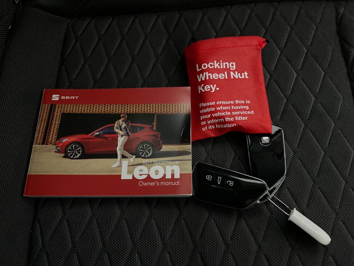 Used SEAT Leon 2023 for sale - 76853760: Photo 28