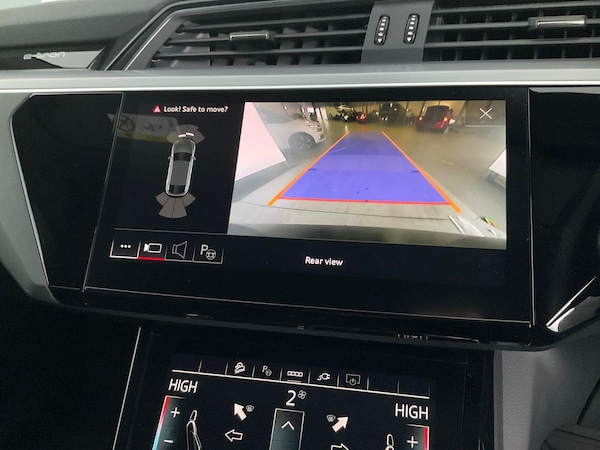 Used Audi e-tron 2022 for sale - 76264215: Photo 9