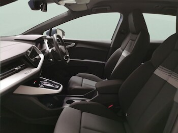 Used Audi Q4 e-tron 2023 for sale - 78252343: Photo